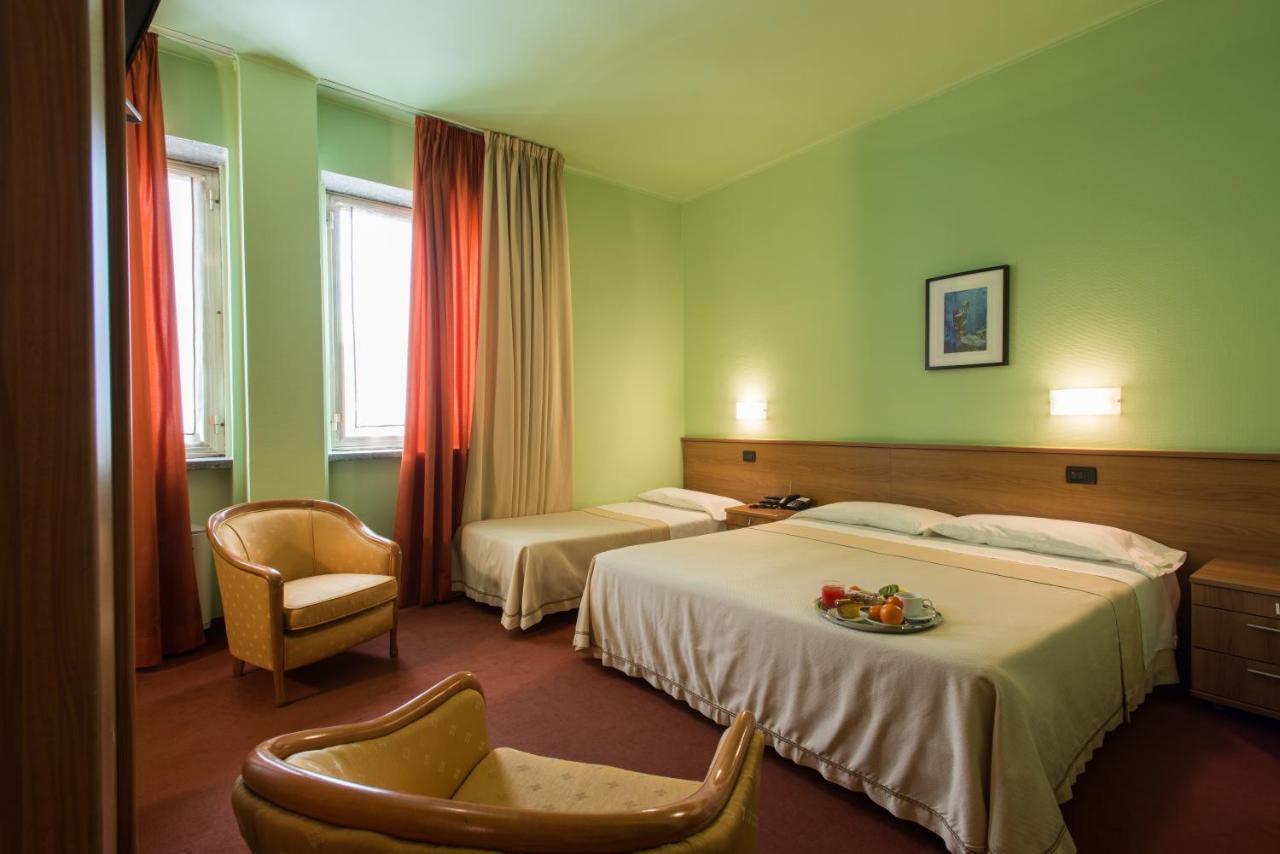 Hotel Lux Alessandria Exterior photo