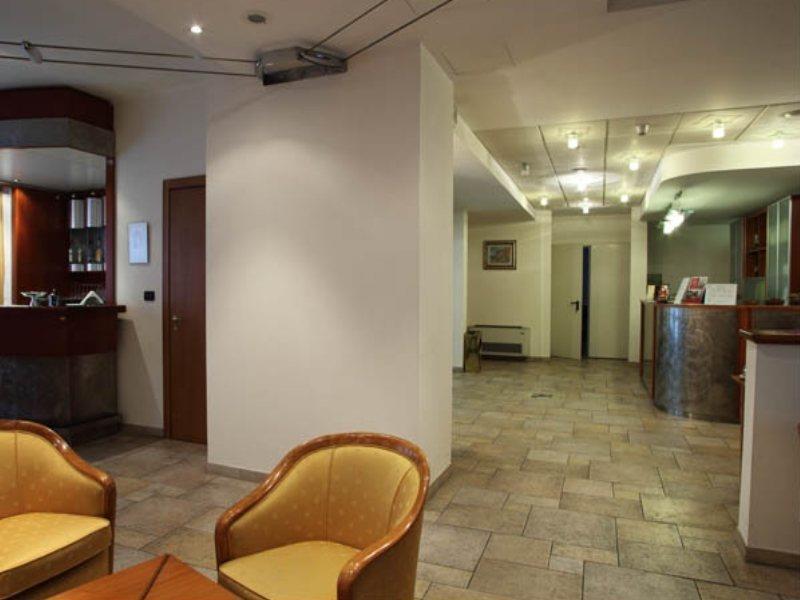 Hotel Lux Alessandria Exterior photo